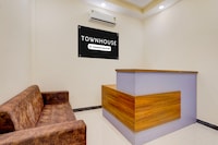 Super Townhouse Guduvancheri Junction Formerly Zafe Commercial