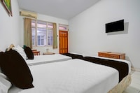 OYO 94802 Hotel Prima