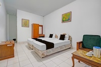 OYO 94802 Hotel Prima