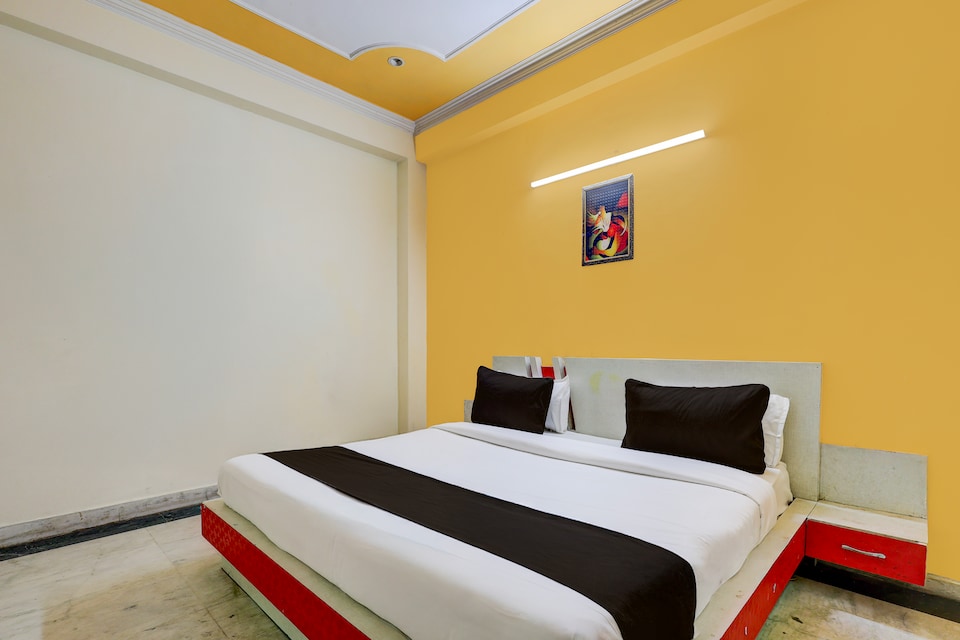 Hotel O Blue Inn Hotel, Noida City, Noida