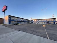 Capital O Budget Inn Ontario I-84