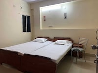 SPOT ON Maurya Shree