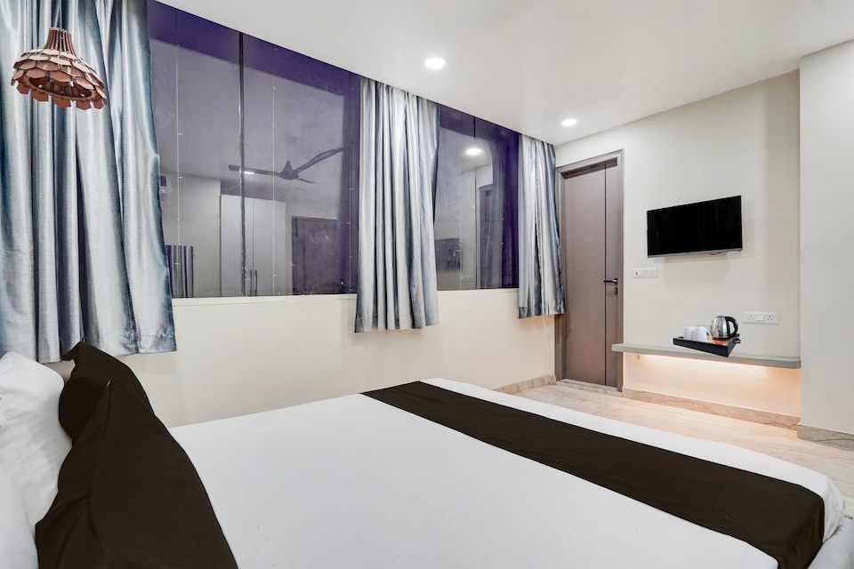 Super Townhouse DSIDC Bawana Formerly Kanhaiya Residency, Rohini Delhi, Delhi