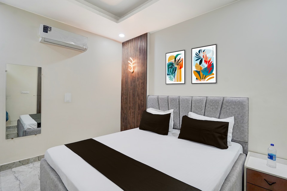 Super Townhouse DSIDC Bawana Formerly Kanhaiya Residency, Rohini Delhi, Delhi