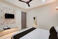 Super Townhouse DSIDC Bawana Formerly Kanhaiya Residency