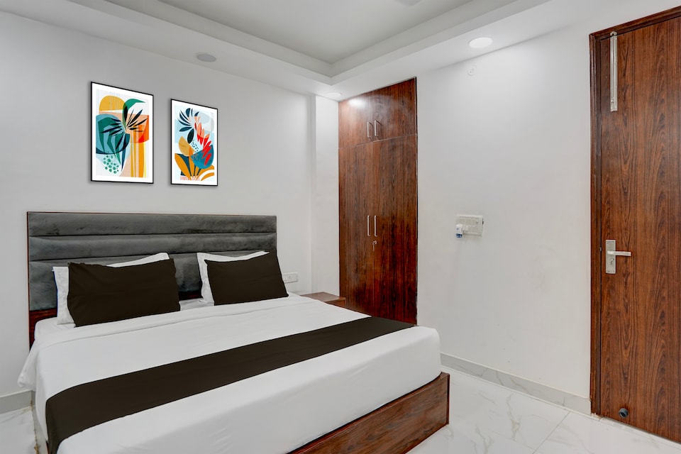 Hotel O Dada Hotel& Restaurant, Greater Noida, Noida