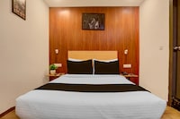 Super Townhouse Mumfordganj Fountain Crossing Formerly APS Inn