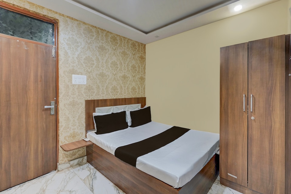 Super Hotel O Daraganj Ghat Prayagraj Formerly Purohit Inn, Rambagh Allahabad, Prayagraj
