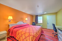 Heights Inn by Townhouse Harker Heights/Killeen
