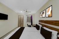 Hotel O Golden Paradise 