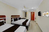 Hotel O Golden Paradise 