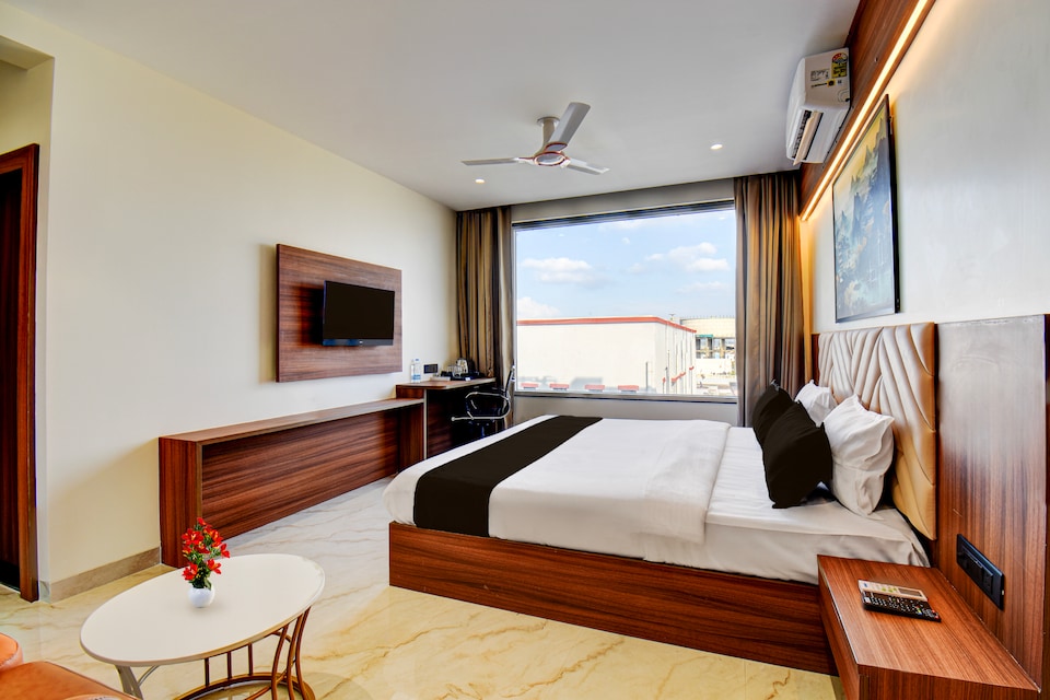 Palette Hotel Chakan K9, Chakan Pune, Pune