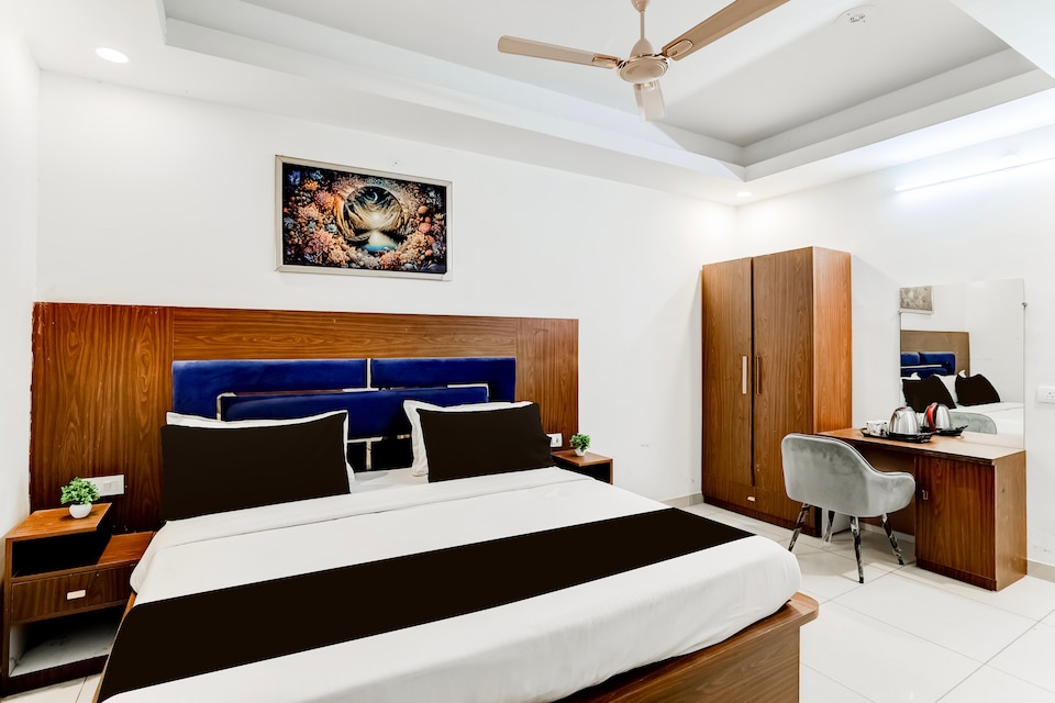 Hotel O Navprateek Hospitality, Noida City, Noida