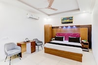 Super Hotel O Navprateek Hospitality