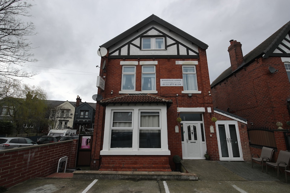 Woodville Lodge Leeds Free Parking Direct Bus to City Centre, Leeds (North England), Leeds