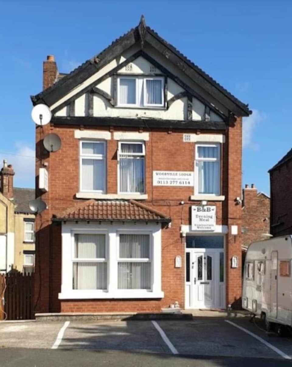 OYO Woodville Lodge Leeds, Leeds (North England), Leeds