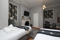 Woodville Lodge Leeds Free Parking Direct Bus to City Centre