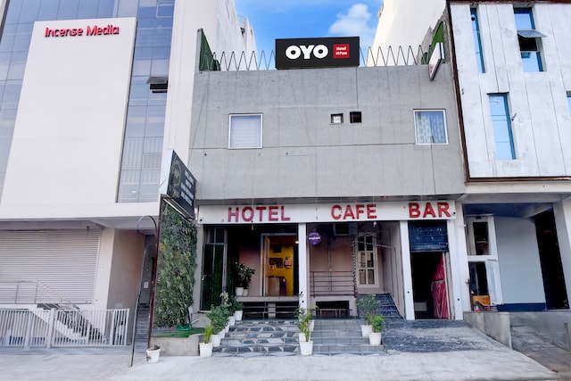 Hotel O Hooks club