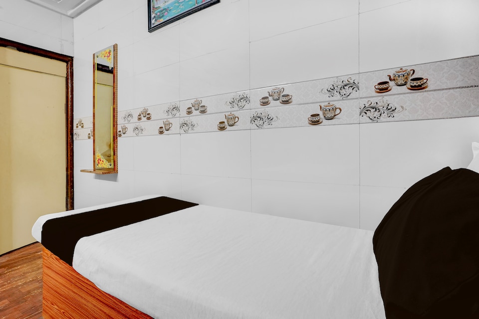 Hotel O Sai Laxmi, Shirdi, Shirdi