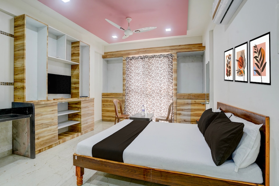 Hotel O Saptashrungi Lodging, Nashik, Nashik