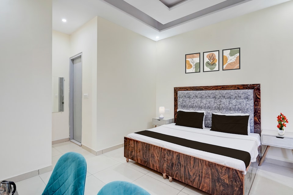 Hotel O Meerut Central College Formerly Saffron, Meerut, Meerut