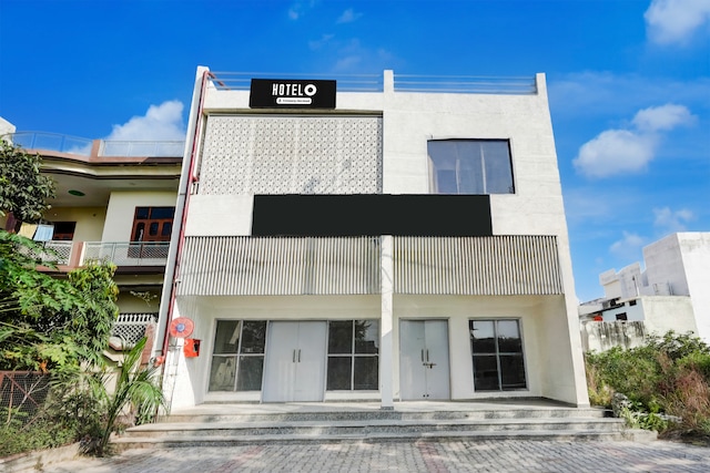 Hotel O Meerut Central College Formerly Saffron