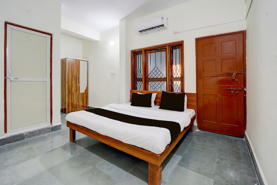 Hotel O The Diamond Palace , New Market Bhopal, Bhopal