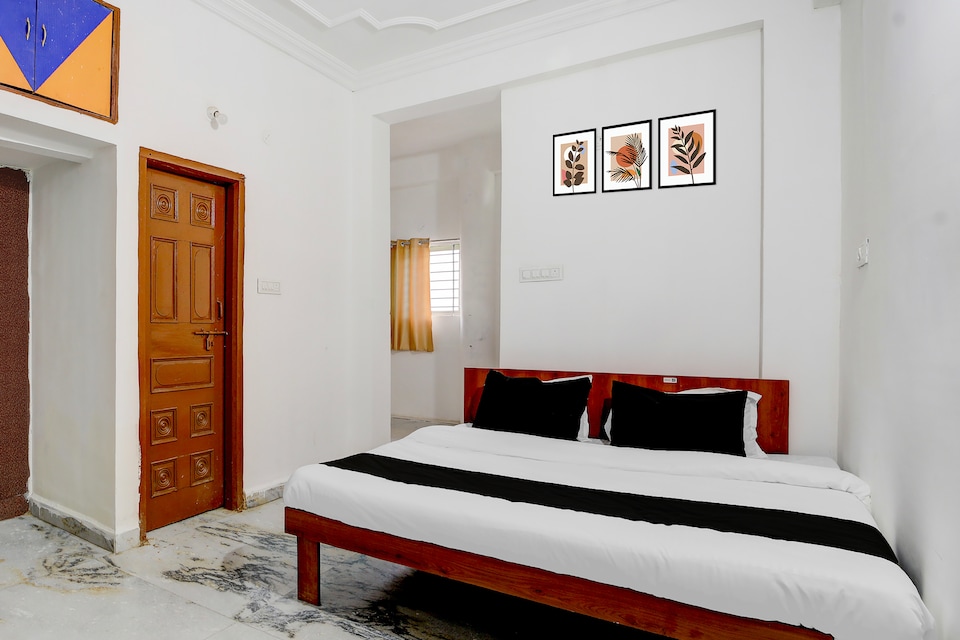 Hotel O The Diamond Palace , New Market Bhopal, Bhopal