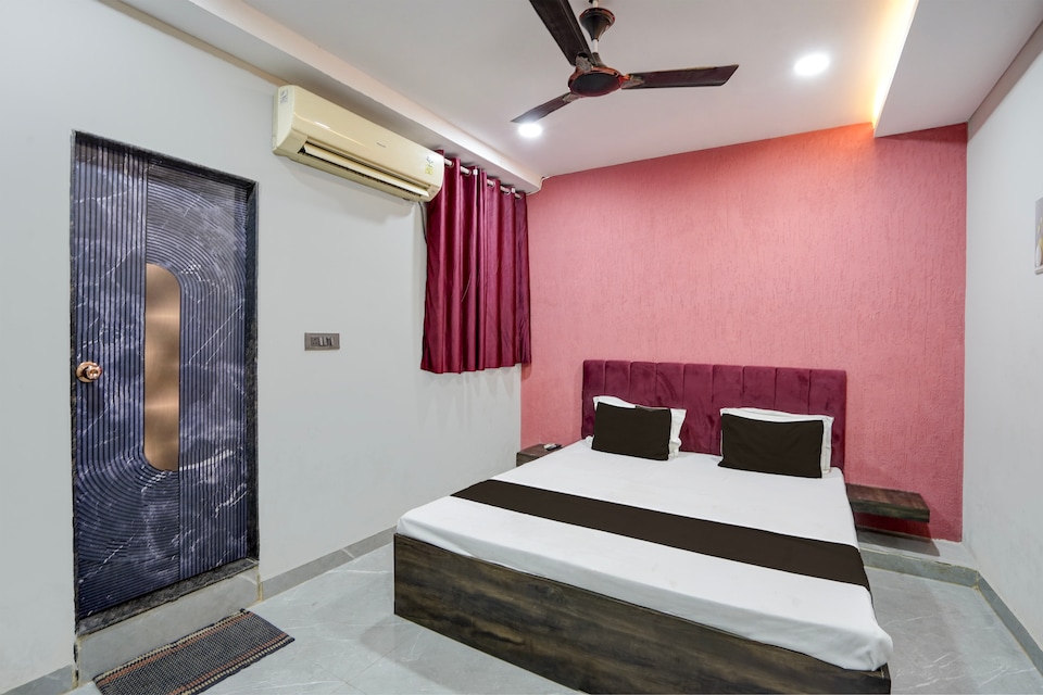 HOTEL O SKY, Airport Road - Raipur, Raipur