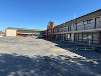 Stay Inn by OYO Near I 80 Lincoln West