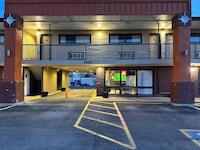 Stay Inn by OYO Near I 80 Lincoln West