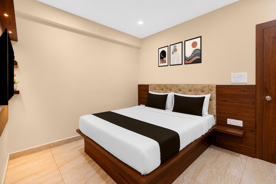 Super Collection O Kakatiya Hills Formerly Shree Adithya Luxury Rooms, Kukatpally, Hyderabad