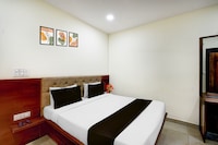 Super Collection O Kakatiya Hills Formerly Shree Adithya Luxury Rooms