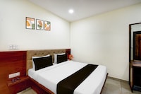 Super Collection O Kakatiya Hills Formerly Shree Adithya Luxury Rooms