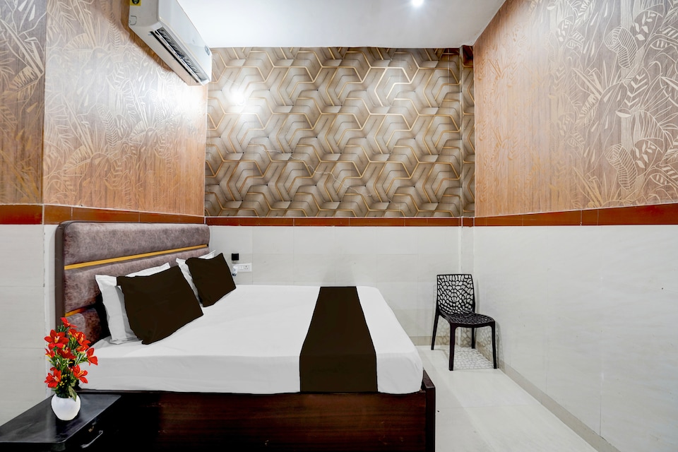 Super  Hotel O Brij Ghat Mukteshwar Formerly Brijwasi Guest House, Ghaziabad City, Ghaziabad