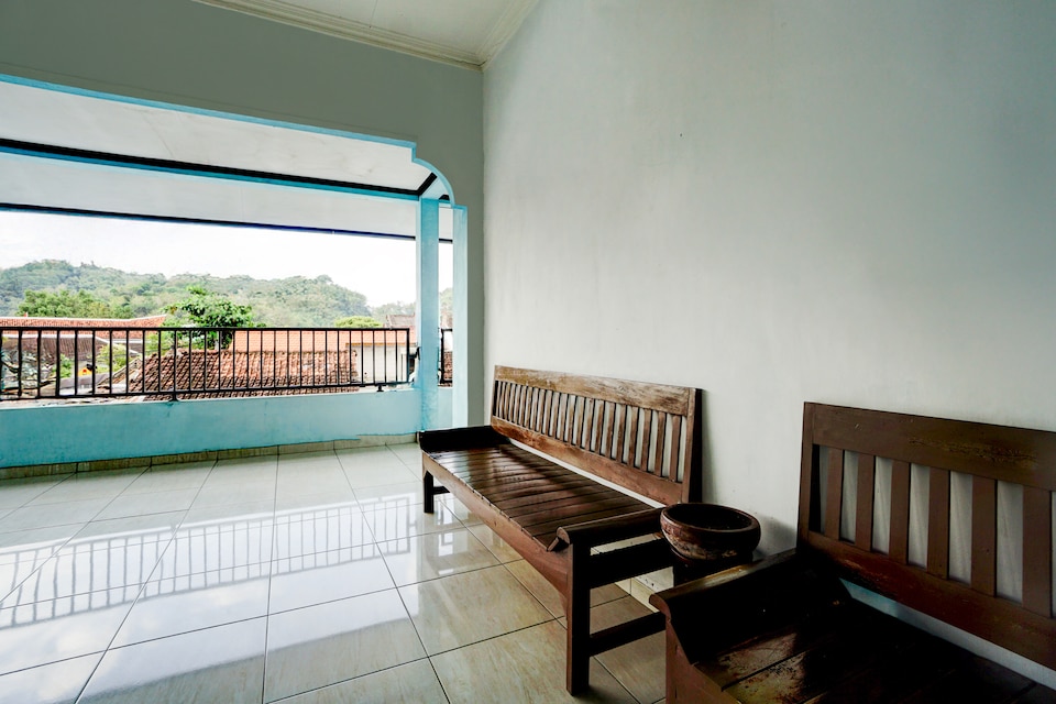 OYO 94818 Sabina House Syariah, Blitar, Blitar