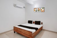 SPOT ON New Phulpur Restaurant And Hotel 