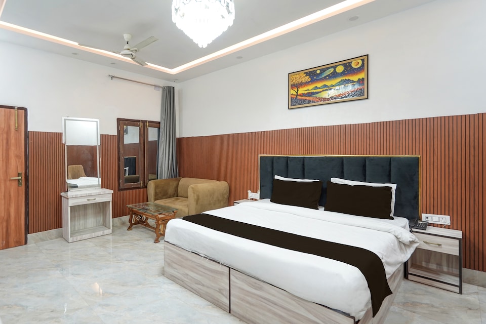 Super Townhouse Oak Civil Lines Prayagraj Formerly The Grand Palace, Civil Lines - High Court, Prayagraj