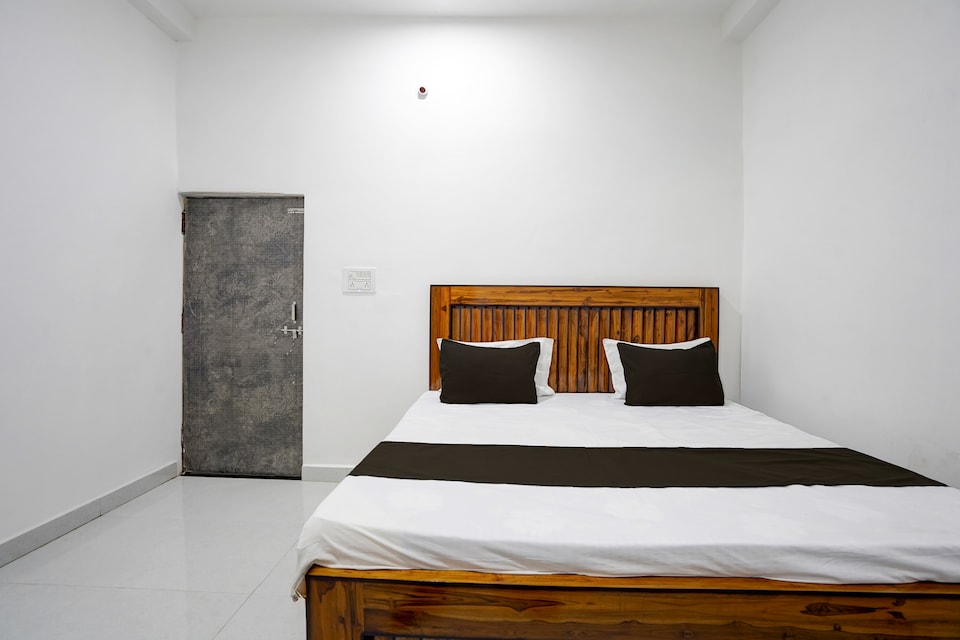 SPOT ON Hotel Adhiraj, Jabalpur, Jabalpur