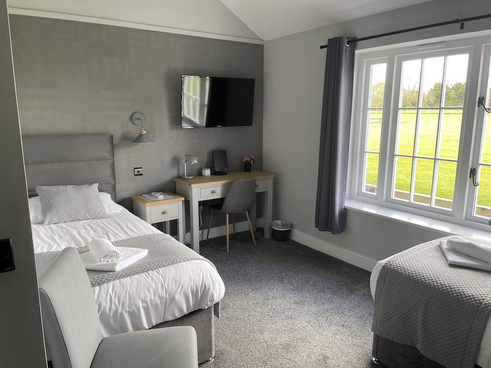 The Kings Arms, Colchester A120, Westminister London, London