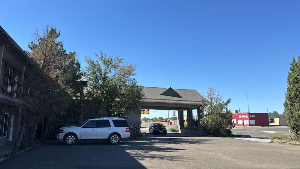 Sundowner Inn by Capital O Forsyth I 94,  Forsyth MT,  Forsyth MT