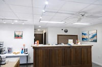 Sundowner Inn by Capital O Forsyth I 94