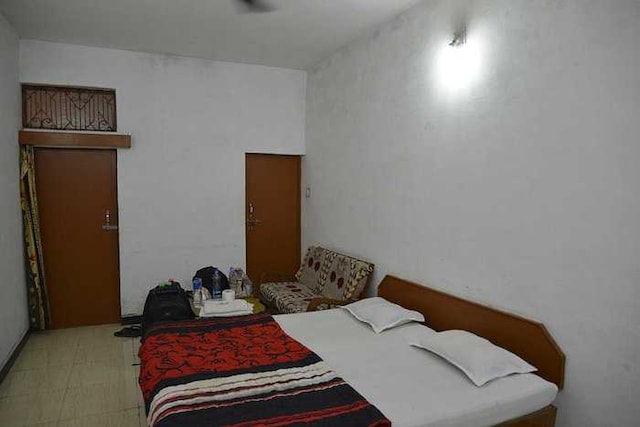 SPOT ON The Paradise Hotel