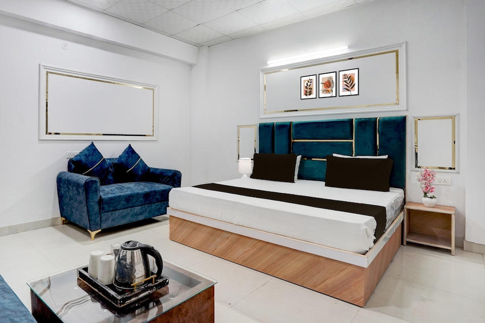 Hotel O Tulip Sarover , Pitampura - Rohini Delhi, Delhi