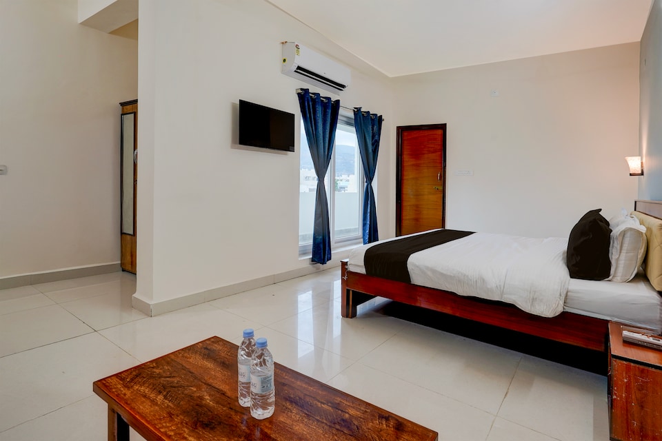 Hotel O by OYO Peram INN, Tirumala Bypass Road, Tirupati