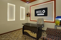 Super Hotel O Sultanpur Railway Junction Formerly Sanskar Marriage Lawan