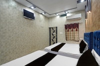 Hotel O Sultanpur Railway Junction Formerly Sanskar Marriage Lawan