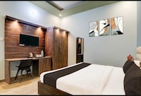 Hotel O Sultanpur Railway Junction Formerly Sanskar Marriage Lawan