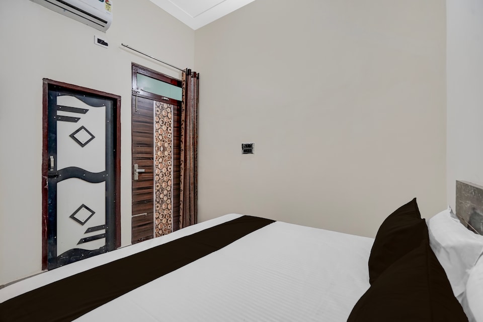 Hotel O Choudhary Hotel and Resort, Meerut, Meerut