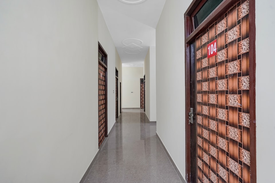 Hotel O Choudhary Hotal & Resort, Meerut, Meerut